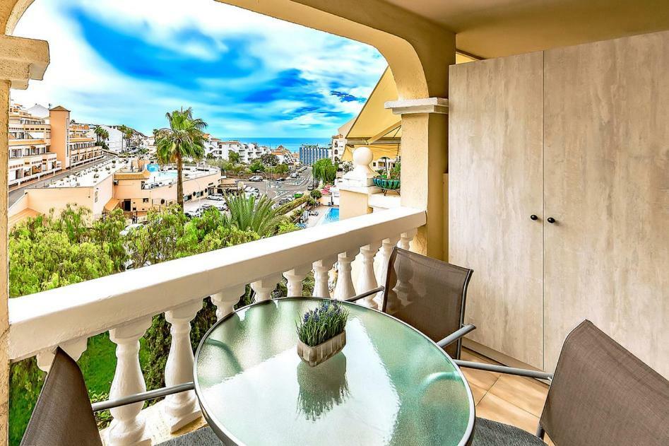 Studio In Los Cristianos Ocean View Arona  Exterior photo